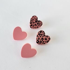 Set of 2 heart earrings